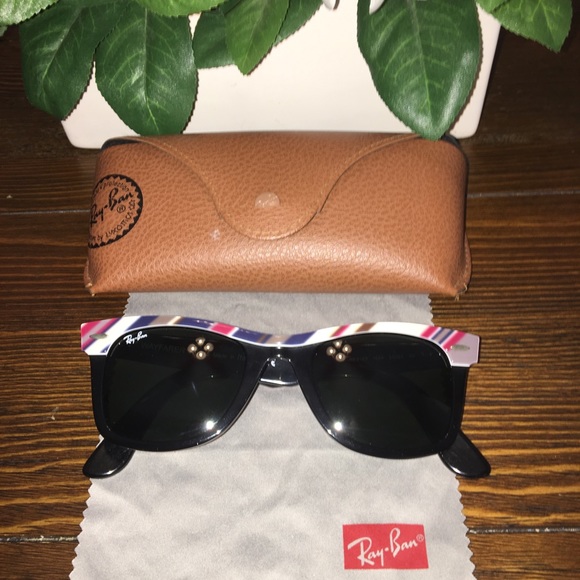 Ray-Ban Accessories - Ray-Ban Wayfarer II Sunglasses